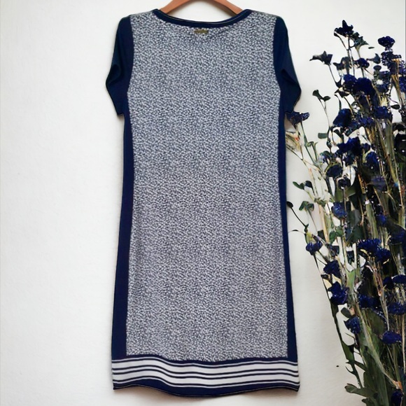 MICHAEL MICHAEL KORS MIDI BLUE AND WHITE FLORAL SHORT SLEEVE DRESS SIZE SMALL - Picture 5 of 11
